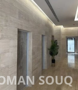 للبيع مبنى جديد في غلا - مكاتب مؤثثة بمواصفات راقية - 10 طوابق غير مؤجر